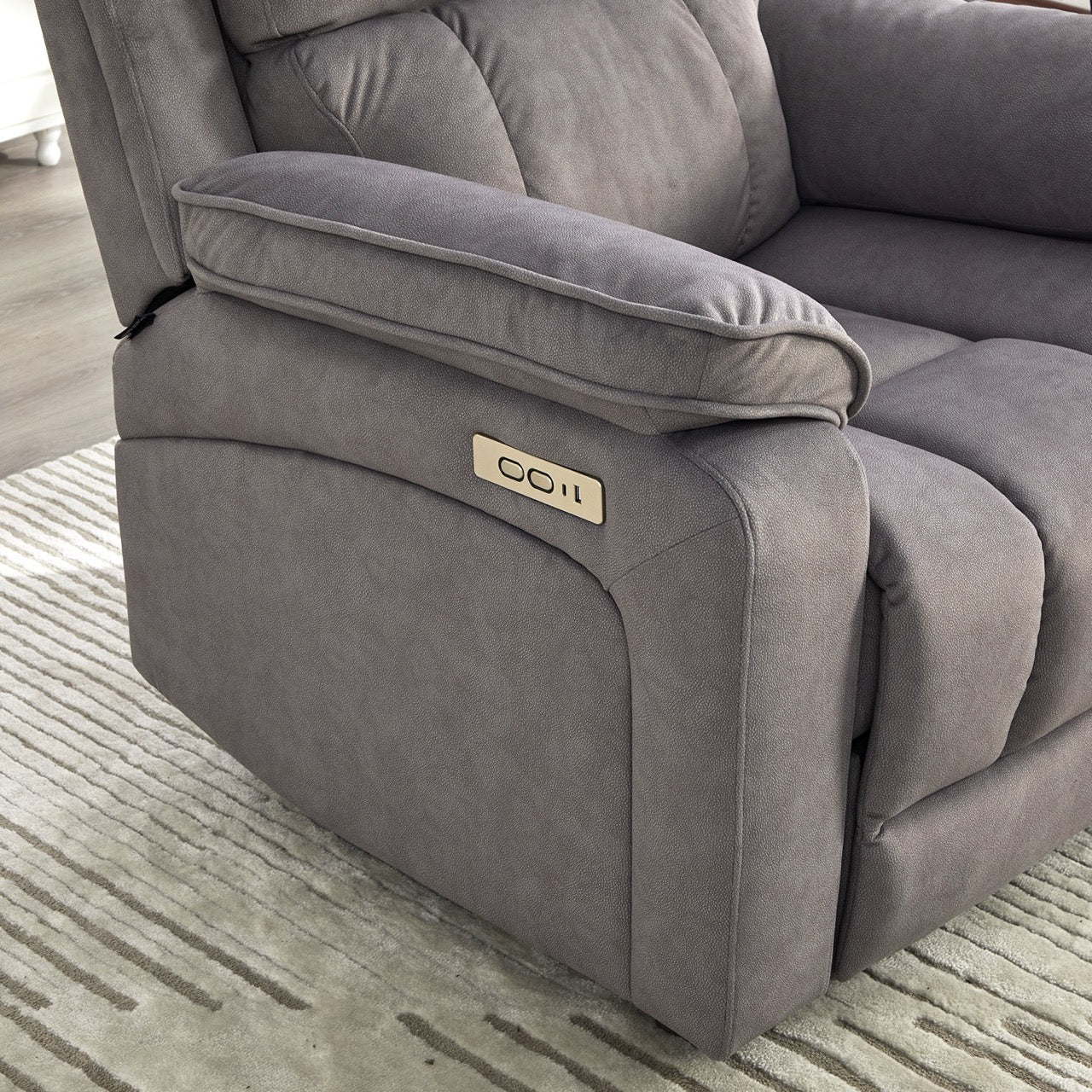 Fotoliu recliner electric dumonde cu funcție de balansare ,rotire și incarcare wirelles Elvara