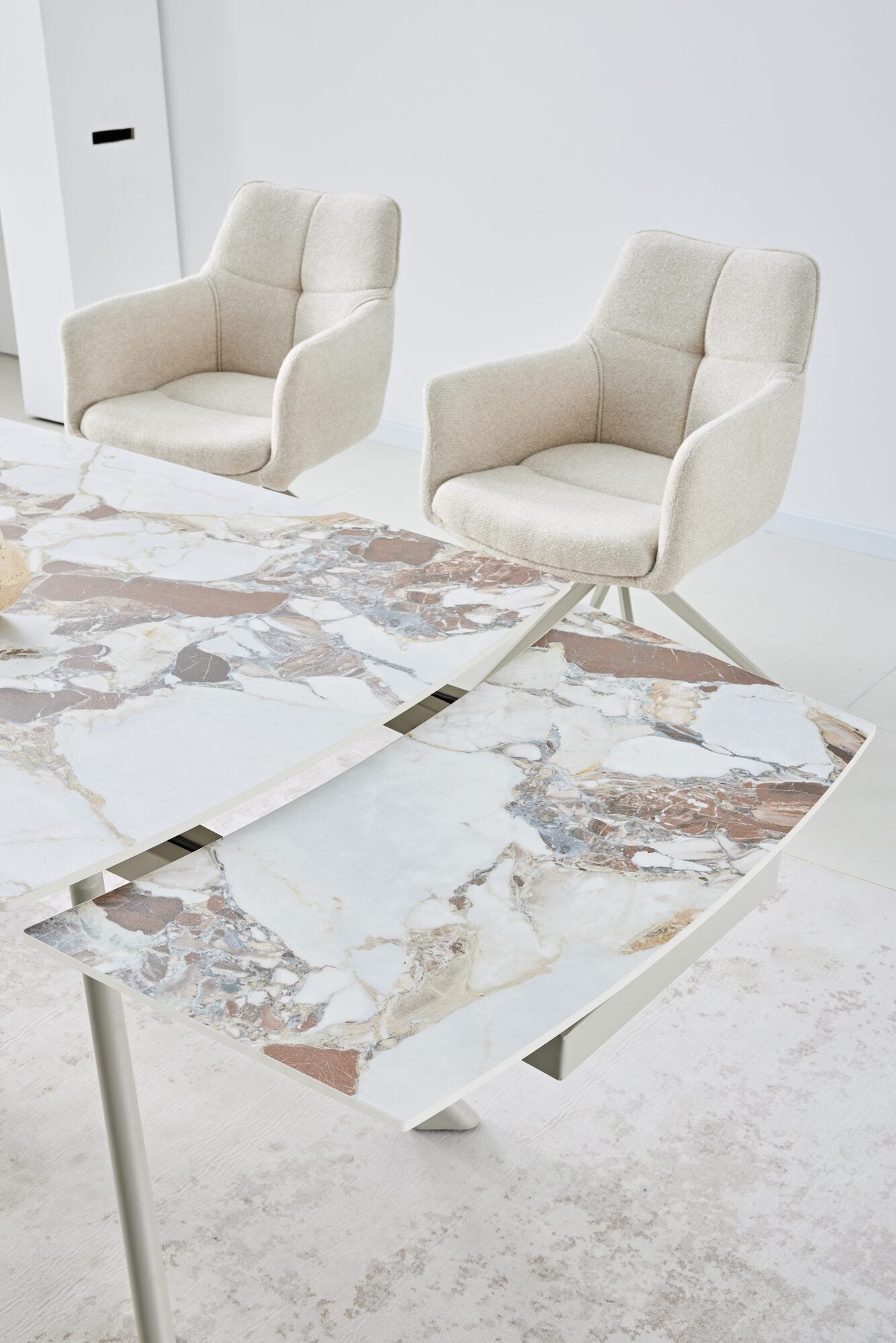 Masa extensibila dumonde cu picioare metalice si blat ceramic Solis 160-240x90 cm