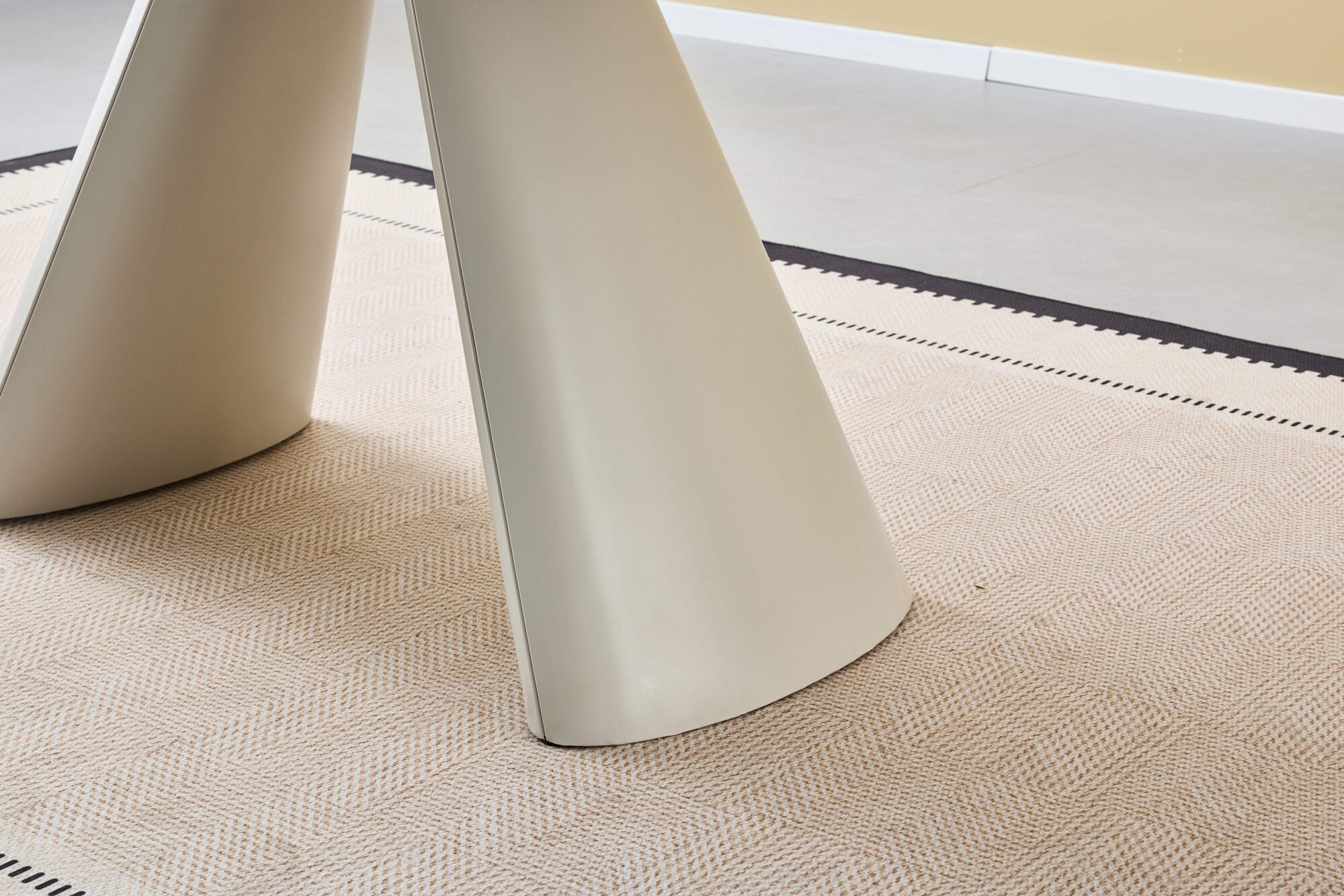 Masa extensibila dumonde cu picioare metalice si blat ceramic Riviera 165-240x90 cm
